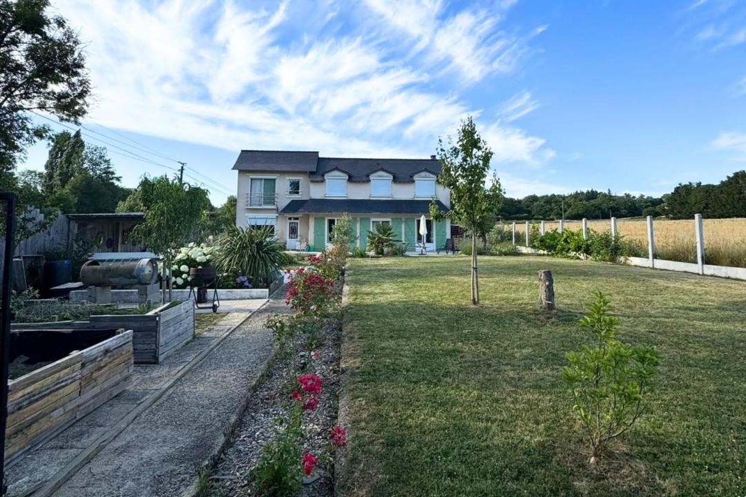 Photo of Others in Saint-Jean-sur-Mayenne