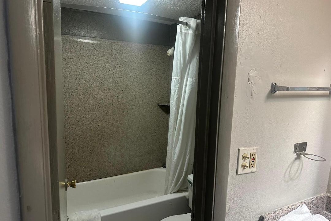 Photo of Bathroom in Albany