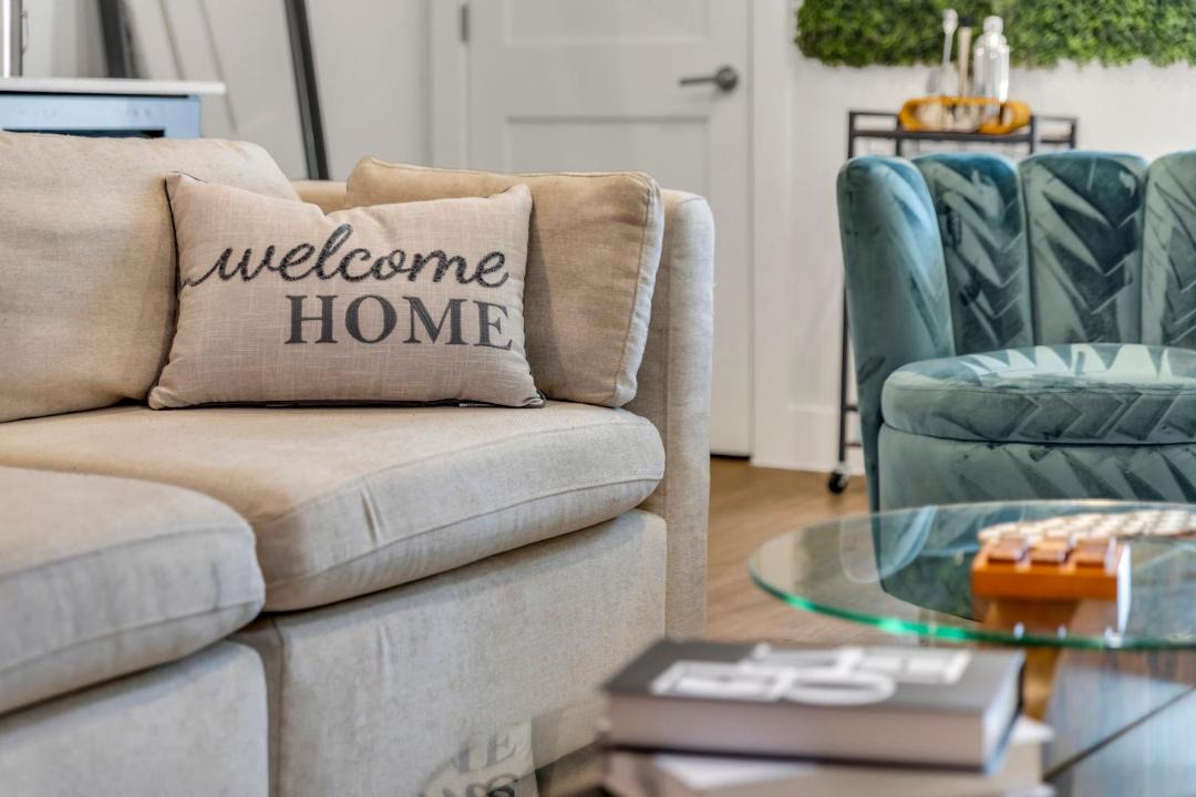 Photo of Livingroom in Junius Heights