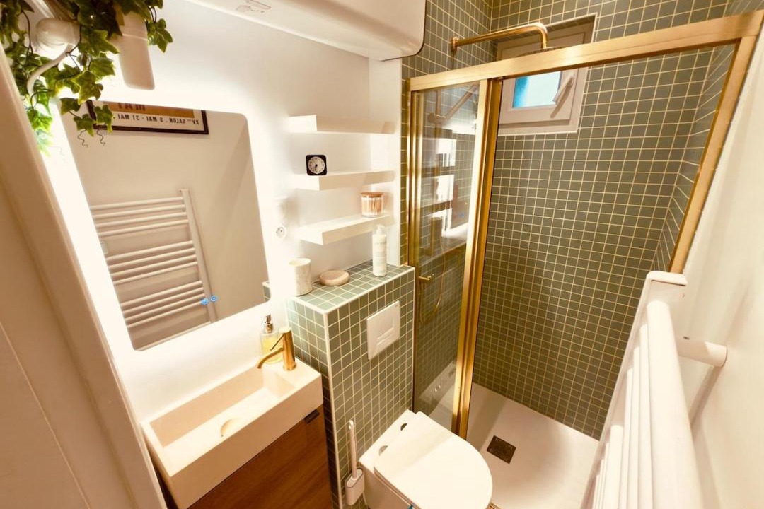 Photo of Bathroom in Saint-Victor