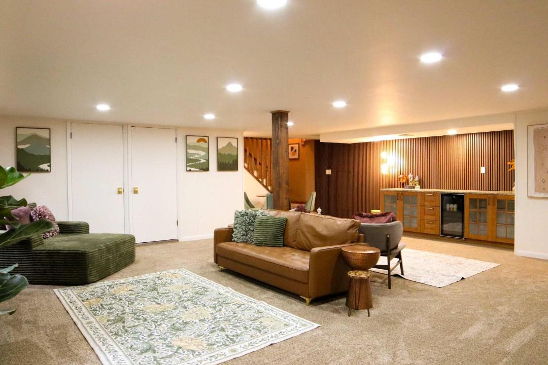 Photo of Livingroom in Lansing