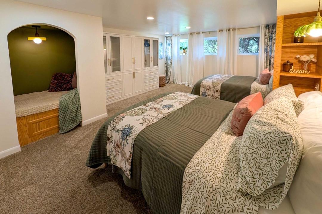 Photo of Bedroom in Lansing