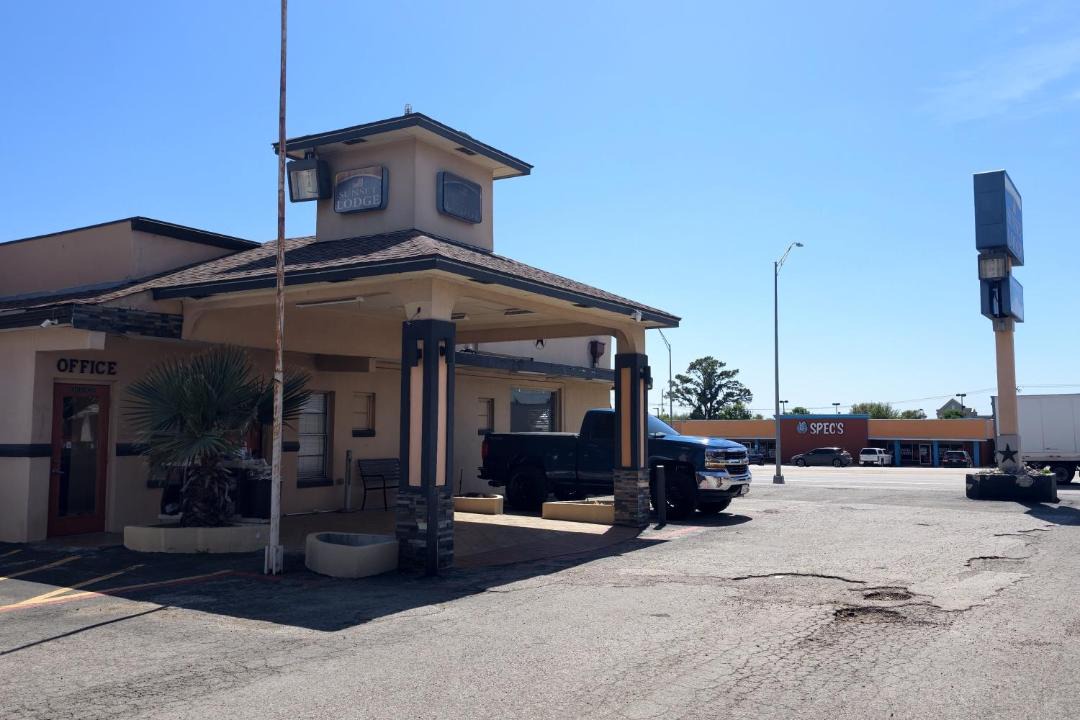 Photo of Others in Elgin