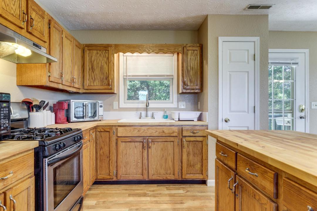 Photo of Kitchen in Mohawk