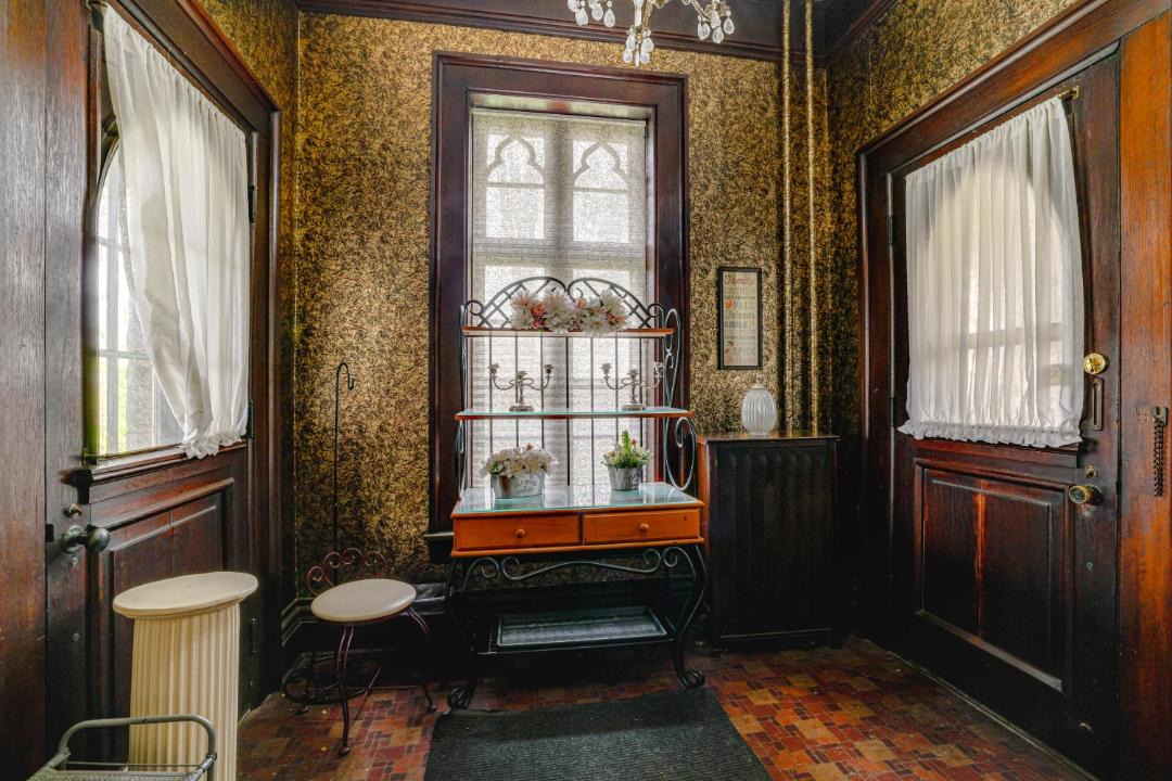 Photo of Others in Downtown Niagara Falls