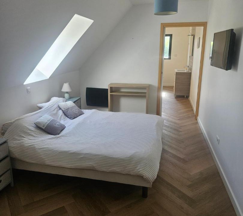 Photo of Bedroom in Saint-Quentin-en-Tourmont