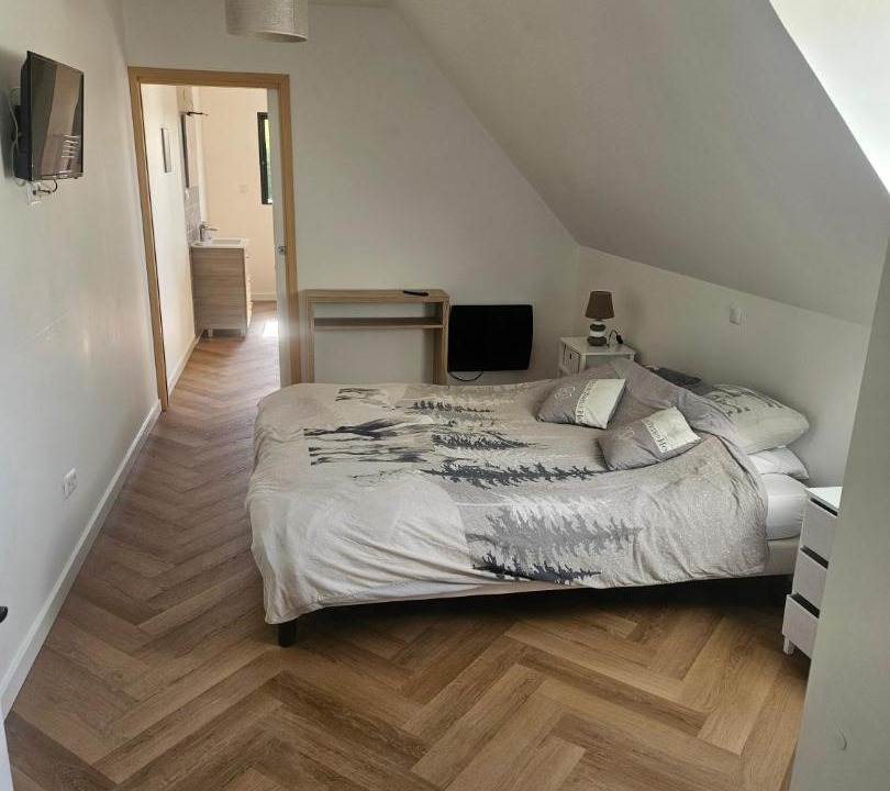 Photo of Bedroom in Saint-Quentin-en-Tourmont
