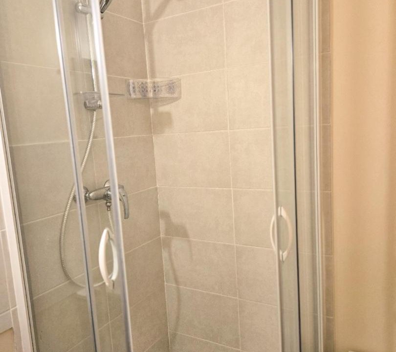 Photo of Bathroom in Saint-Jean Eudes Saint-Gilles