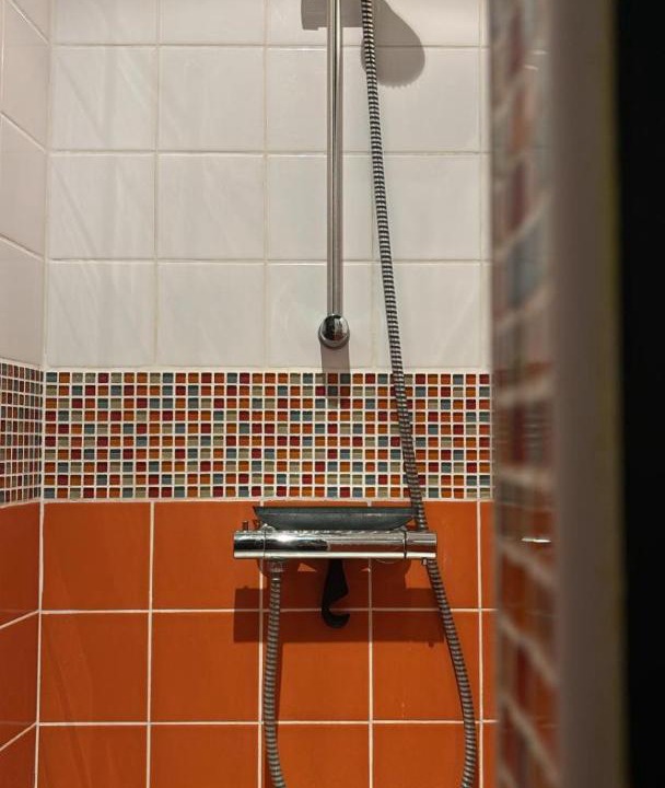Photo of Bathroom in Pujaut