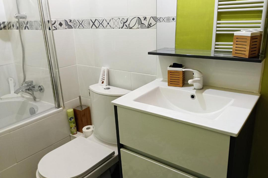 Photo of Bathroom in Saint-Mamet