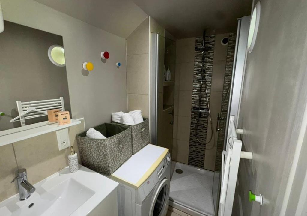 Photo of Bathroom in Les Ageux