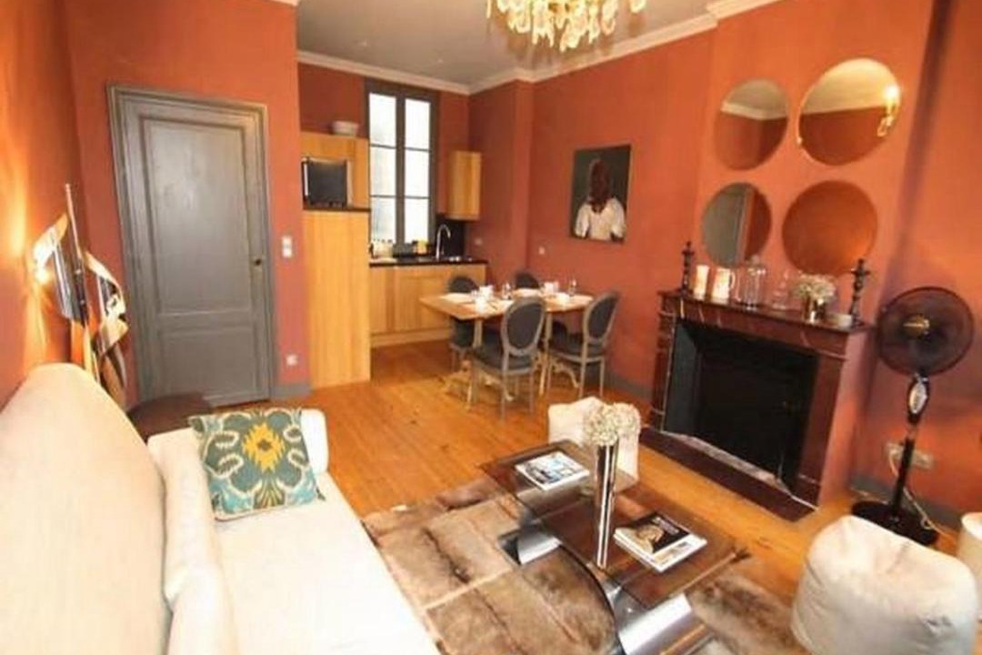 Photo of Livingroom in Bordeaux City Centre