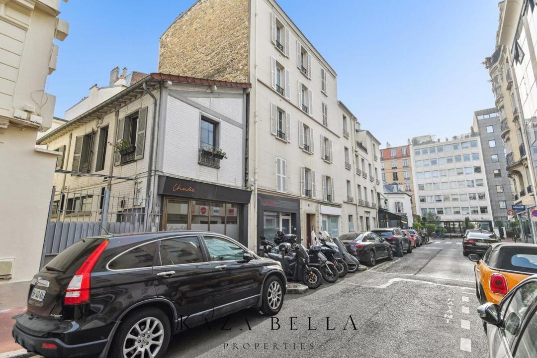 Photo of Others in Levallois-Perret