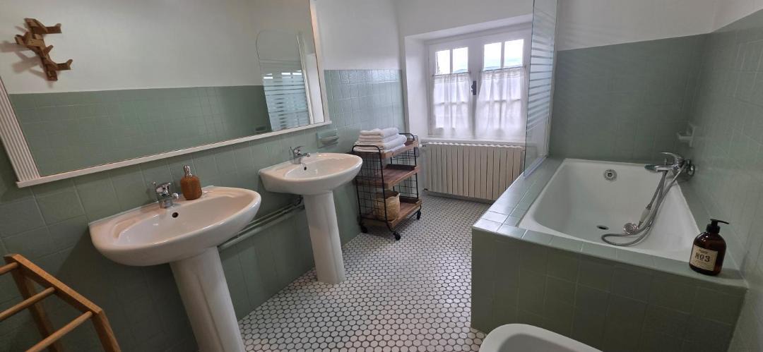 Photo of Bathroom in Brissac