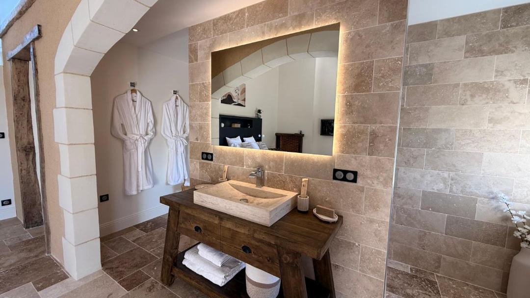 Photo of Bathroom in Montreuil-le-Henri