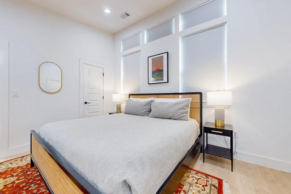 Photo of Bedroom in Foster Heights