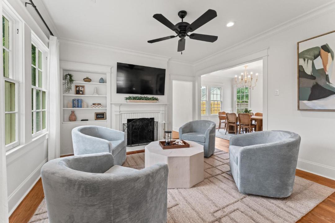 Photo of Livingroom in Highlands - Perkins