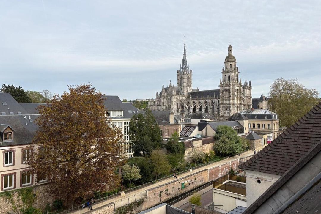 Photo of Others in Evreux