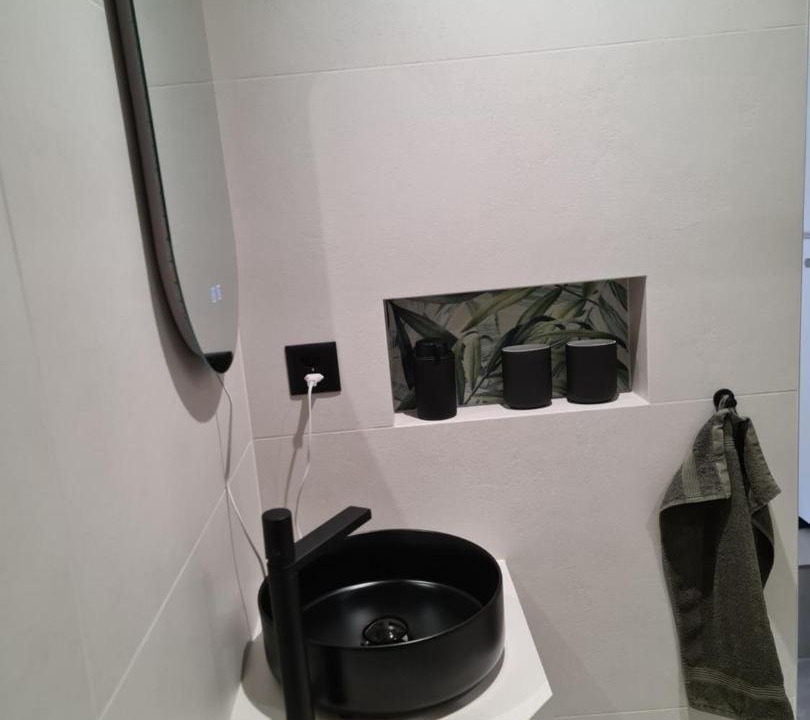 Photo of Bathroom in Engollon