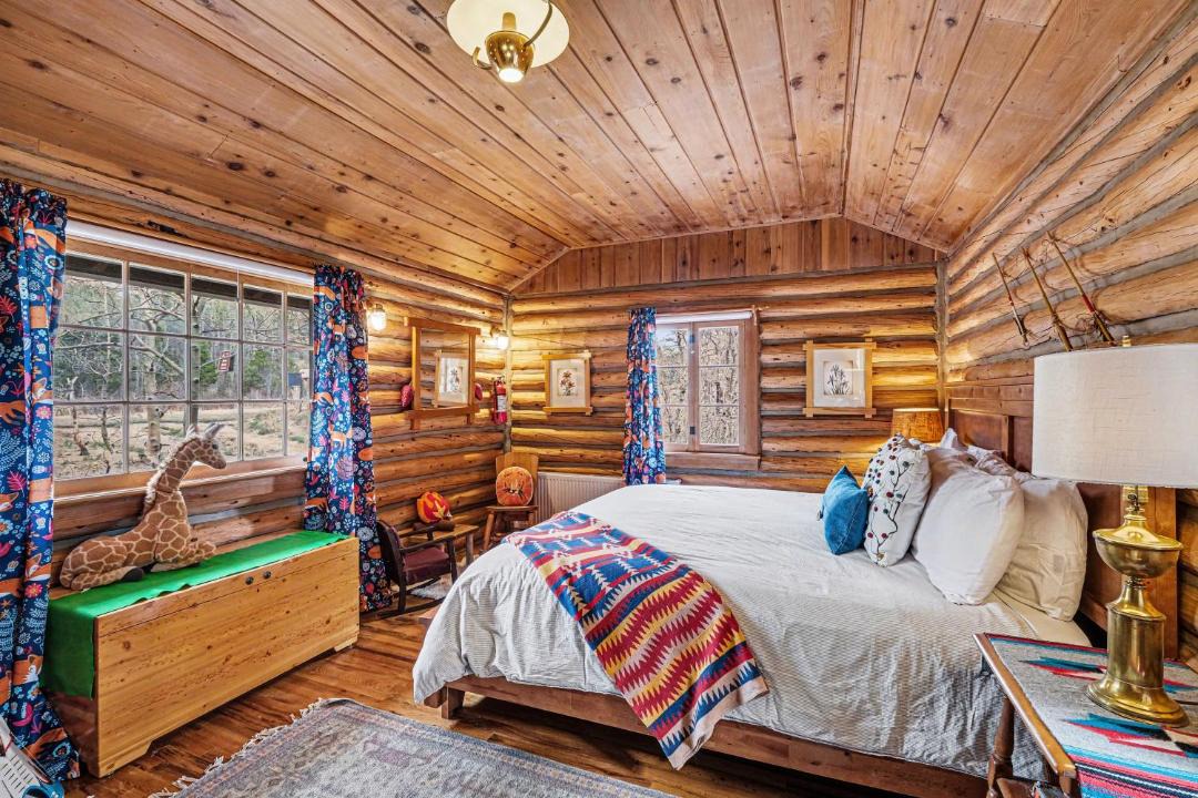 Photo of Bedroom in Allenspark