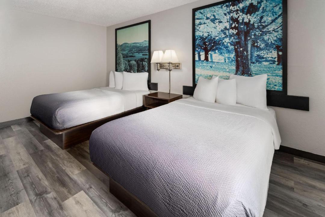 Photo of Bedroom in Latham