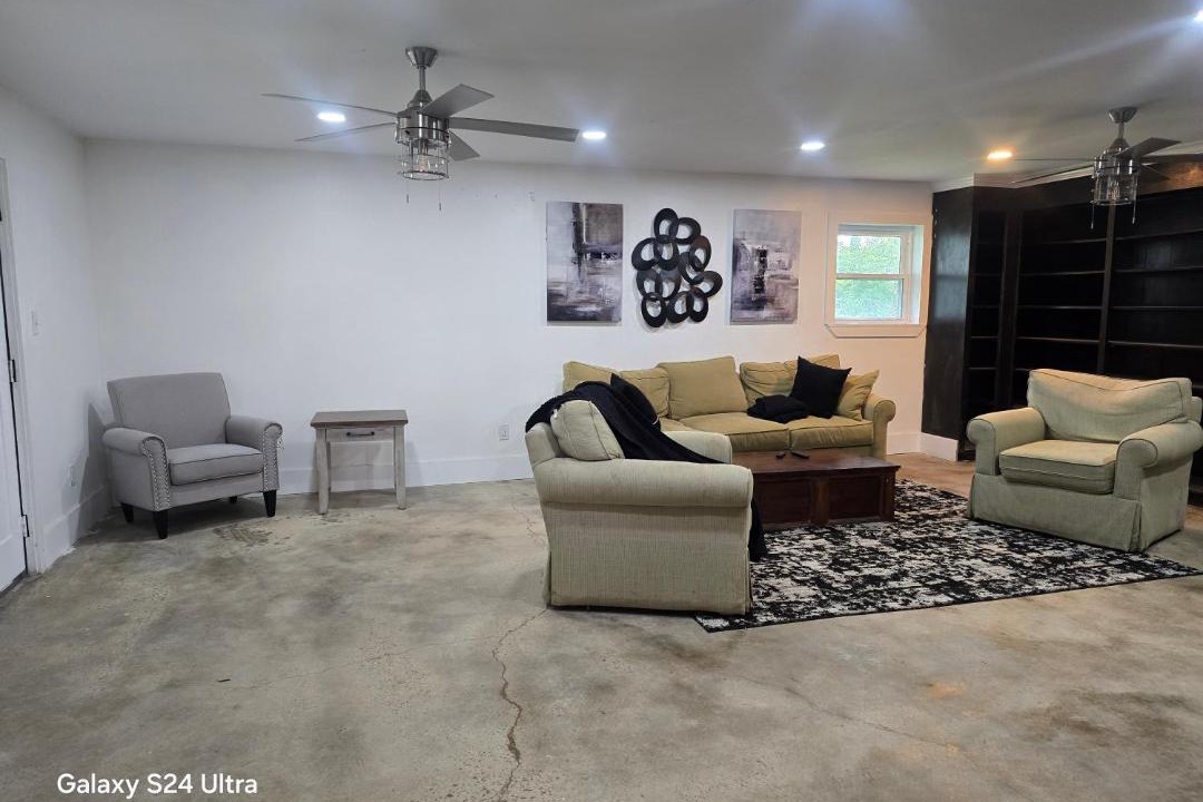Photo of Livingroom in Jennings