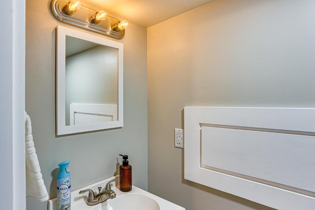 Photo of Bathroom in Lemoyne