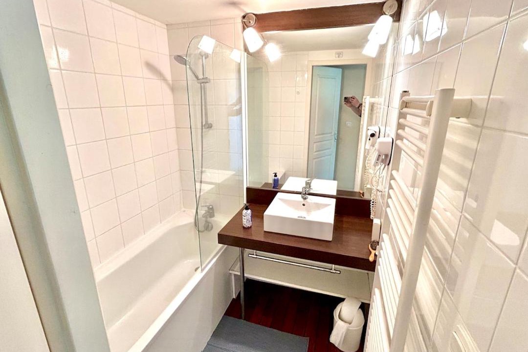 Photo of Bathroom in Chaveignes
