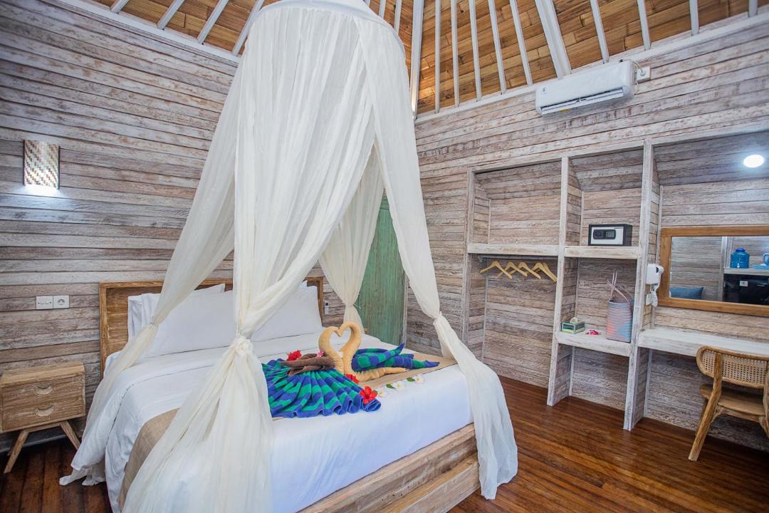Photo of Bedroom in Mushroom Bay