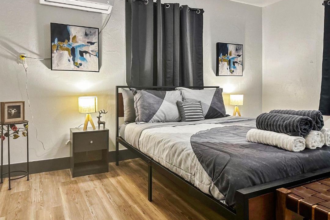 Photo of Bedroom in Pryor