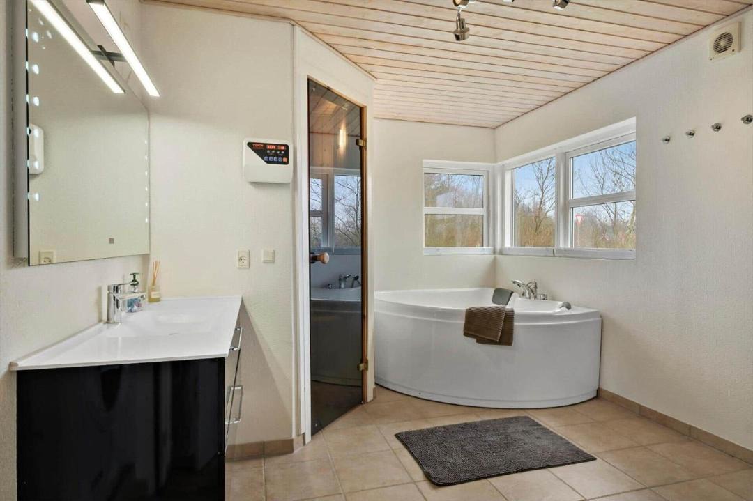 Photo of Bathroom in Brovst