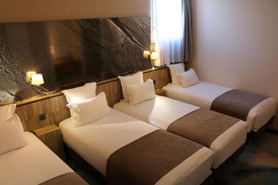 Photo of Others in Beauvoir