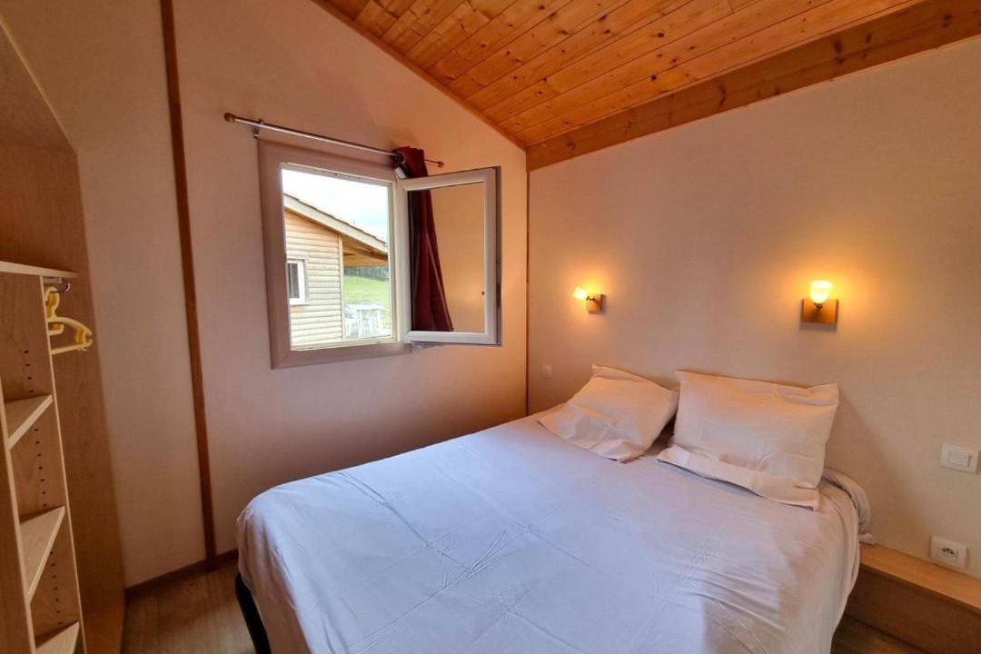 Photo of Bedroom in Usson-en-Forez