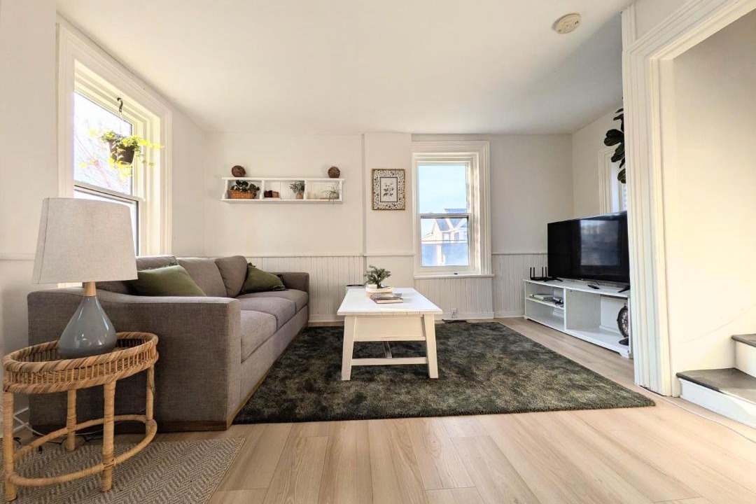 Photo of Livingroom in Cobourg