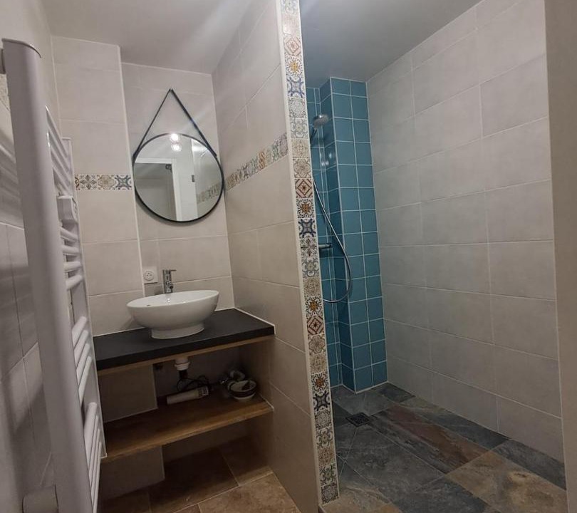 Photo of Bathroom in Savignac-les-Ormeaux