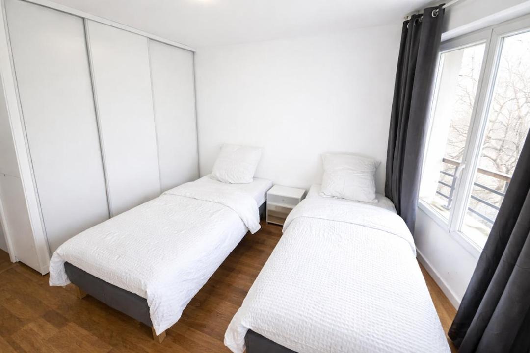 Photo of Bedroom in Petit-Colombes
