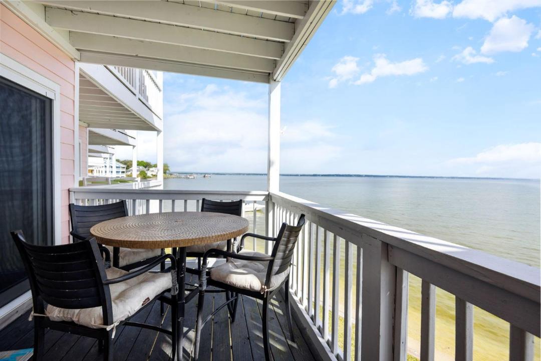 Photo of Patio Balcony in Innerarity Townhomes