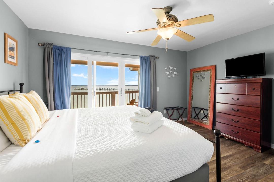 Photo of Bedroom in Innerarity Townhomes