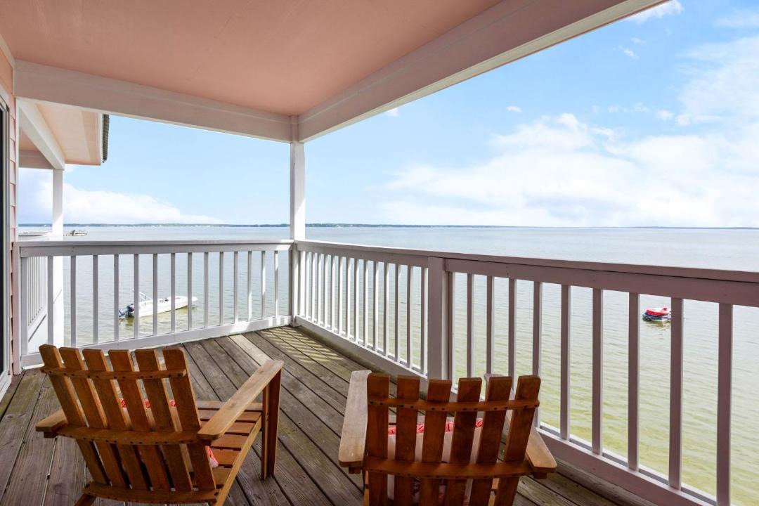 Photo of Patio Balcony in Innerarity Townhomes