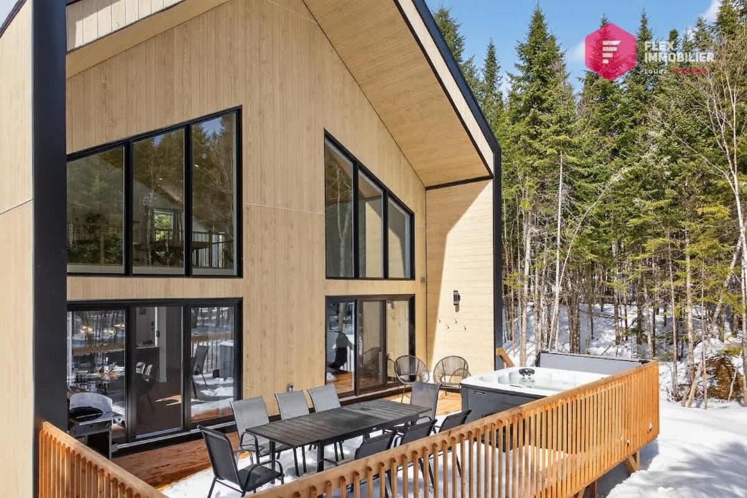 Photo of Others in Shannon