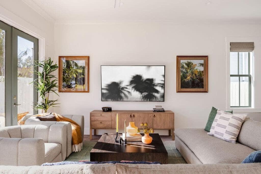 Photo of Livingroom in Thunderbolt