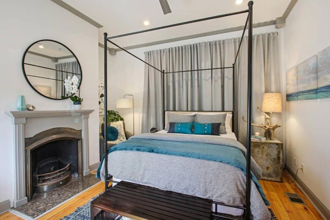Photo of Bedroom in Beach Institute