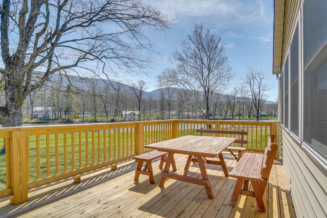 Photo of Patio Balcony in Laurelton