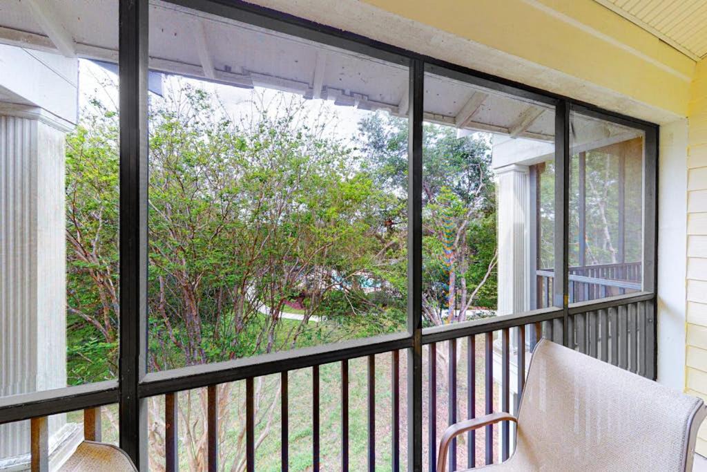 Photo of Patio Balcony in Bahama Bay