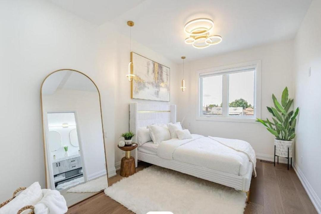 Photo of Bedroom in Oakwood Village