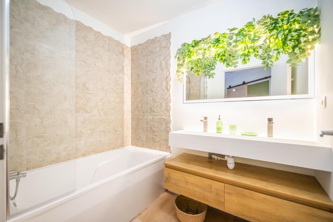 Photo of Bathroom in Cugnaux