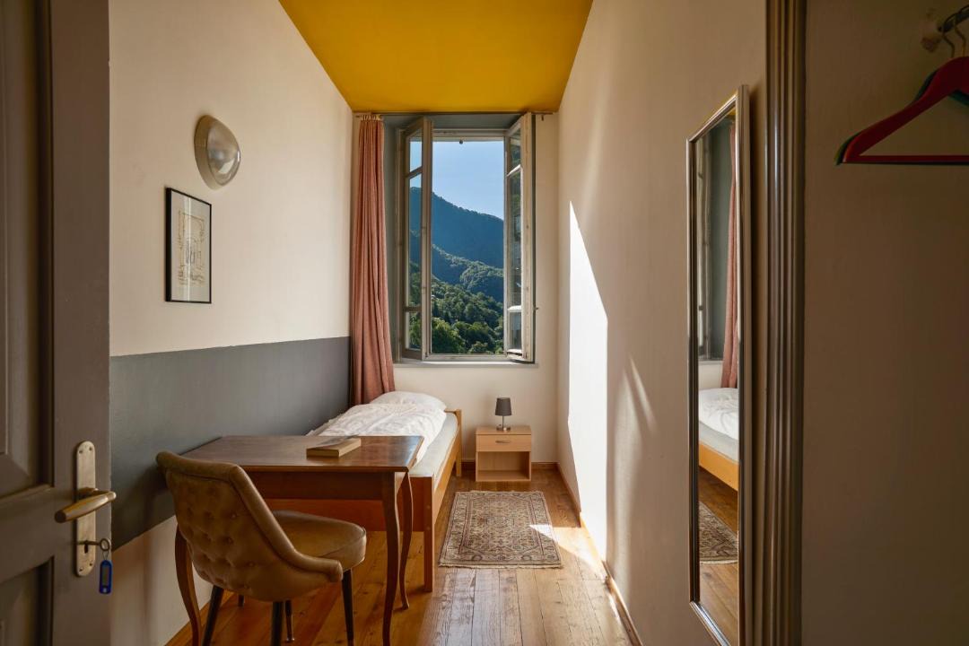 Photo of Others in Isorno