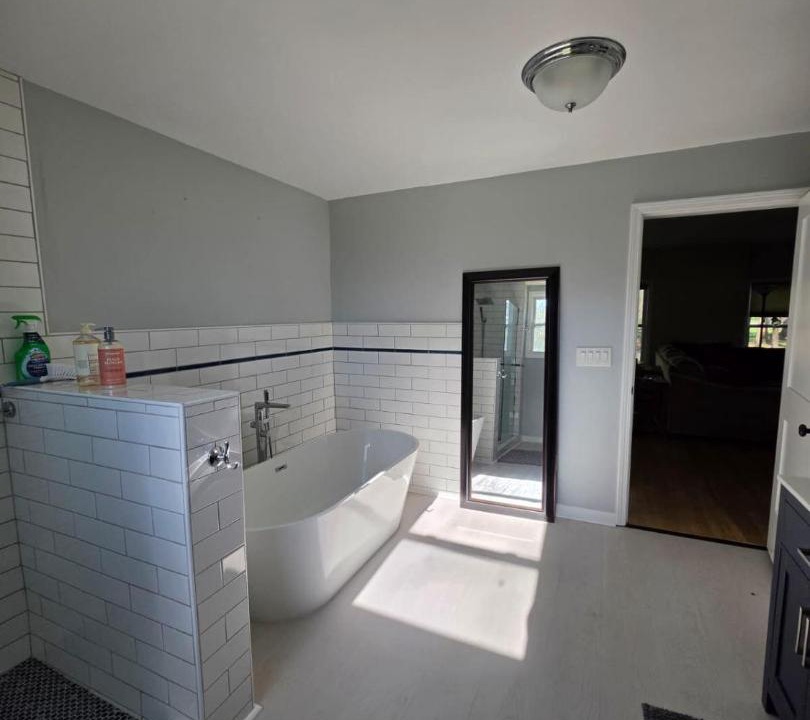 Photo of Bathroom in Jeffersonville - Clarksville