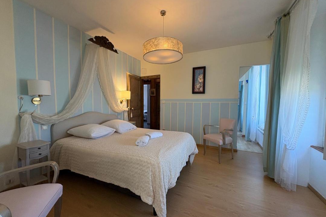 Photo of Bedroom in Conde-sur-Noireau