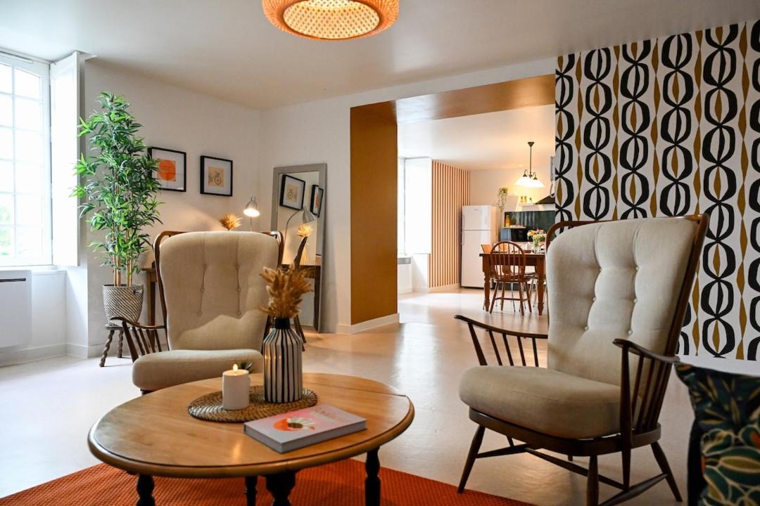 Photo of Livingroom in Saint-Georges-Buttavent